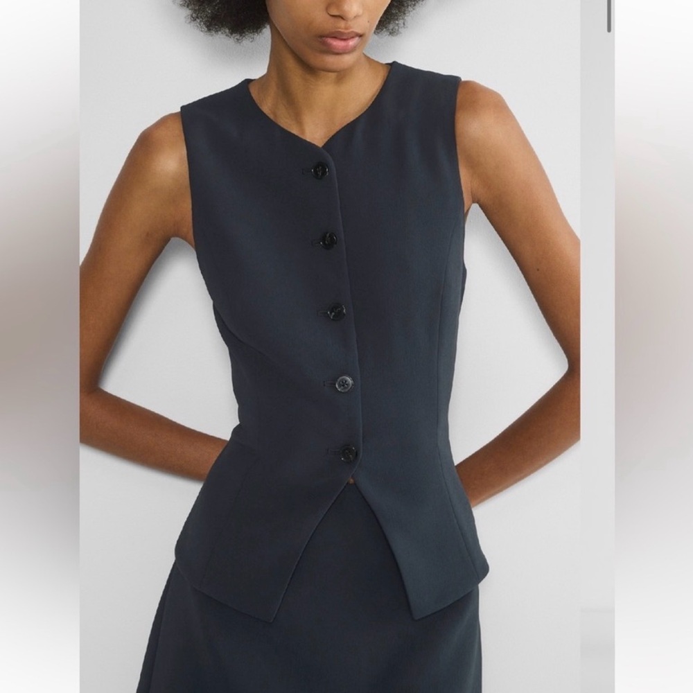 Aritzia Wilfred Regal Vest
